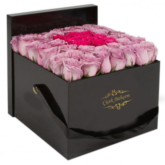 Siyah Kutuda 26 Mor Gül İçinde 9 Pembe Gül  Siyah Kutuda 26 Mor Gül İçinde 9 Pembe Gül