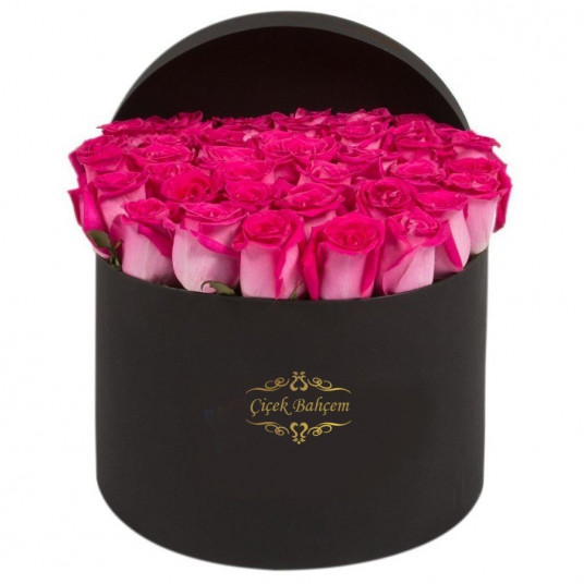 Yuvarlak Kutuda 35 Pembe Kırçıllı Gül Yuvarlak Kutuda 35 Pembe Kırçıllı Gül