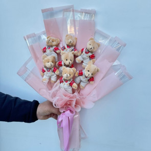 7'li Kırmızı Elbiseli Peluş Ayı Buketi